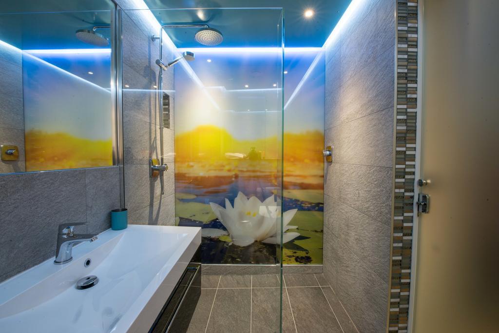 Zinn Apartments - City Centre Абърдийн Екстериор снимка