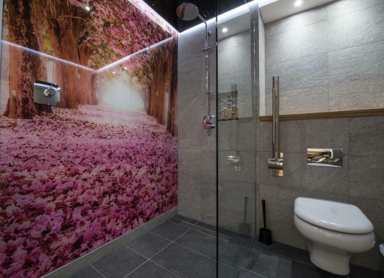 Zinn Apartments - City Centre Абърдийн Екстериор снимка